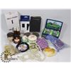 Image 1 : ESTATE FLAT OF COLLECTIBLES INCLUDING SALT AND
