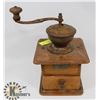 Image 1 : ANTIQUE COFFEE MILL