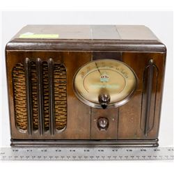 NORTHERN ELECTRIC 1937 ANTIQUE RADIO.