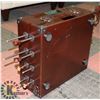 Image 3 : VINTAGE WOODEN FOOSBALL TABLE TOP GAME.