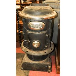 VINTAGE ORNATE WOOD BURNING STOVE