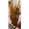 Image 3 : 2 HOWLING WOLVES HAND CARVED FROM A SINGLE TREE