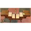 Image 1 : VINTAGE WOODEN ACCORDIAN STYLE SEWING BOX,
