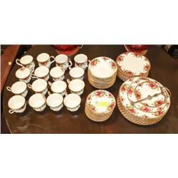 67PC OLD COUNTRY ROSES ROYAL ALBERT BONE CHINA