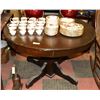 Image 1 : VINTAGE ROUND WOOD KITCHEN TABLE