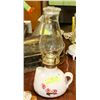 Image 1 : ANTIQUE COAL OIL LANTERN W/CERAMIC BASE AND