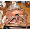 Image 1 : 15 1/2 WESTERN SILVER SADDLE WITH CINCH STRAP