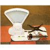 Image 1 : TOLEDO VINTAGE WHITE ENAMEL SCALE.