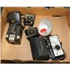 Image 1 : LARGE FLAT OF VINTAGE CAMERAS AND GEAR