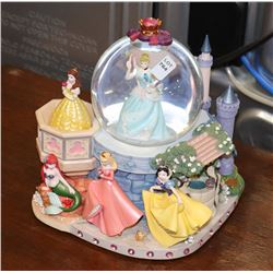 DISNEY PRINCESSES SNOW GLOBE