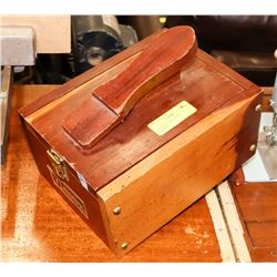 1950S SHOE SHINE STAND COMPLETE.