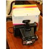 Image 1 : POLAROID LAND CAMERA WITH BOX