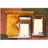 Image 1 : VICTORIAN VELVET PHOTO ALBUM