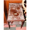 Image 1 : VINTAGE WOOD 2 TIER END TABLE
