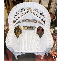 WICKER PATIO CHAIR