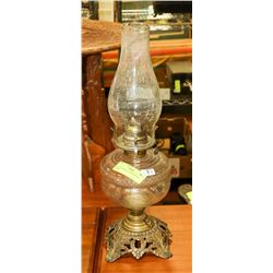 ORNATE WHITE STAR KEROSENE LAMP