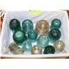 Image 1 : LOT OF ANTIQUE INSULATORS