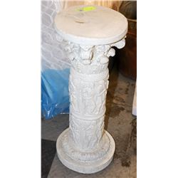 VINTAGE DECORATIVE PEDESTAL