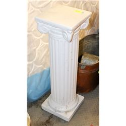 CERAMIC PEDESTAL