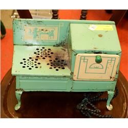 ANTIQUE CHILDRENS ELECTRIC COOKING OVEN