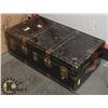 Image 1 : STEAMER TRUNK