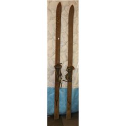 PAIR OF ANTIQUE WOODEN SKIS