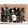 Image 1 : WOOD CANADA DRY BOX WITH VINTAGE BOTTLES