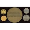 Image 2 : 1962 Netherlands Koningin Wilhelmina 1880-1962 Commemorative Medallion Set