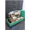 Image 2 : Dressmaker White Sewing Machine