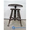 Image 5 : Vintage Clawfoot Adjustable Height Piano Stool with 4 Matching Glass Feet
