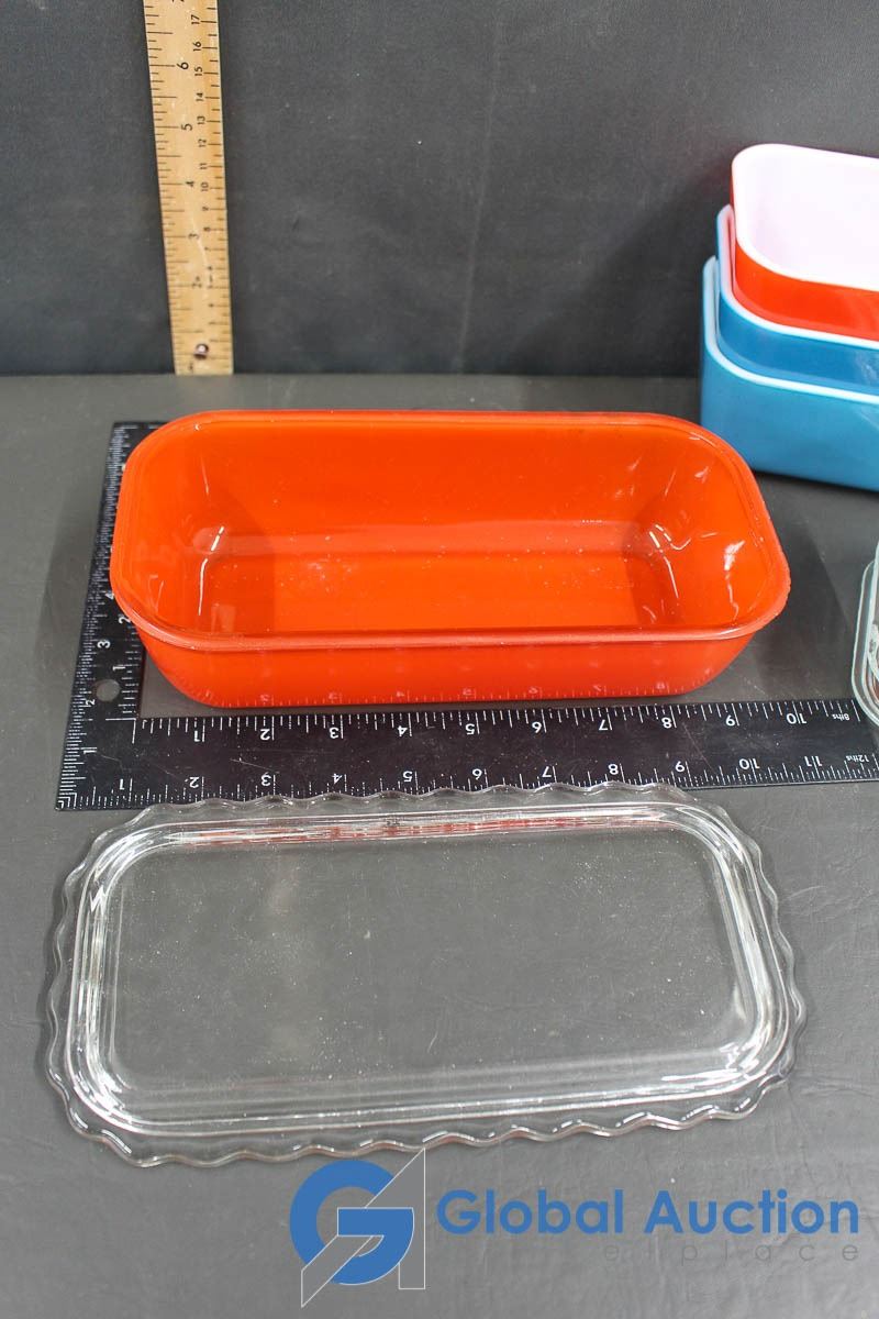 (4) Large Pyrex Dishes w/Lids