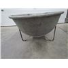 Image 3 : Vintage Galvanized Bathtub