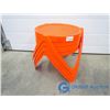Image 1 : (4) Orange Plastic Side Tables