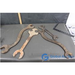 (4) Vintage Cast Iron Tools