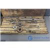 Image 1 : Large Tap & Die Set in Wooden Box
