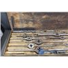 Image 2 : Large Tap & Die Set in Wooden Box