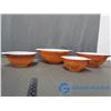 Image 1 : (4) Pyrex Bowls with Lids