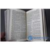 Image 3 : (3) Holy Bibles (1) New Testament