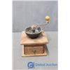 Image 1 : Vintage Coffee Grinder