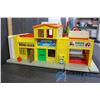 Image 2 : Fisher-Price Main Street Toy