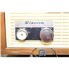 Image 2 : Vintage Minerva Radio