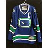 Image 2 : MARKUS NASLUND VANCOUVER CANUCKS REEBOK HOCKEY JERSEY (LARGE)