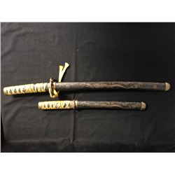 2 DISPLAY SAMARAI SWORDS