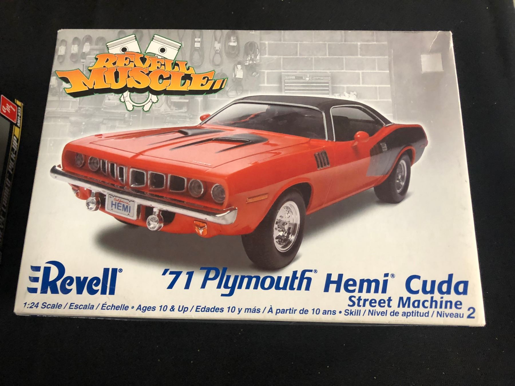 REVELL 1971 PLYMOUTH HEMI CUDA STREET MACHINE 1:24 SCALE UNBUILT MODEL KIT