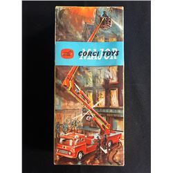 Vintage CORGI MAJOR TOYS Simon Snorkel Fire Engine