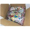 Image 1 : Case of Big Kahuna Candy (12 x 600g)