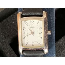 Laies timex wrist watch with leather strap