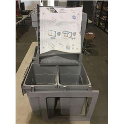 Richelieu Pull-out Waste Bin