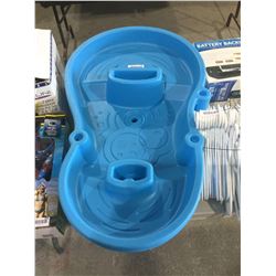 kids water play tub with accessories