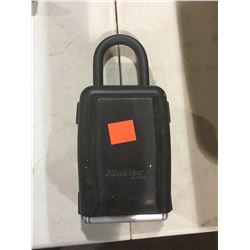 Master lock Key safe